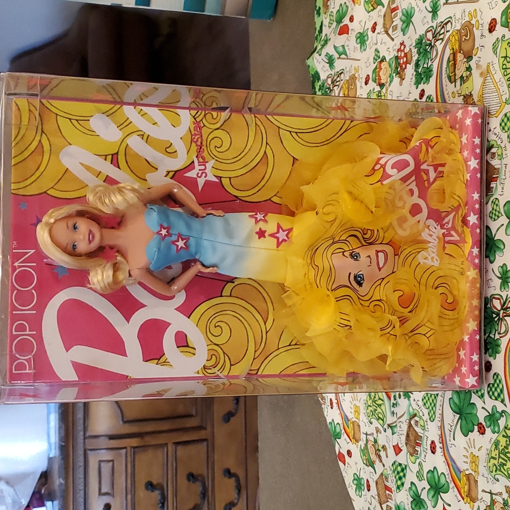 COPY - Pink Label Pop Icon Barbie